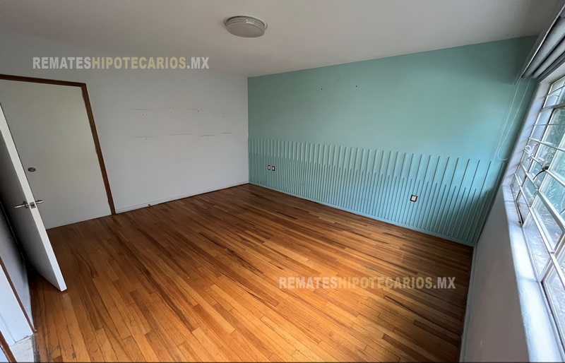 Rousseau 74 Anzures - 