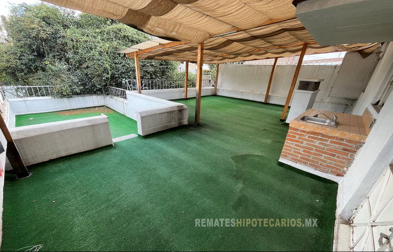 Rousseau 74 Anzures - 