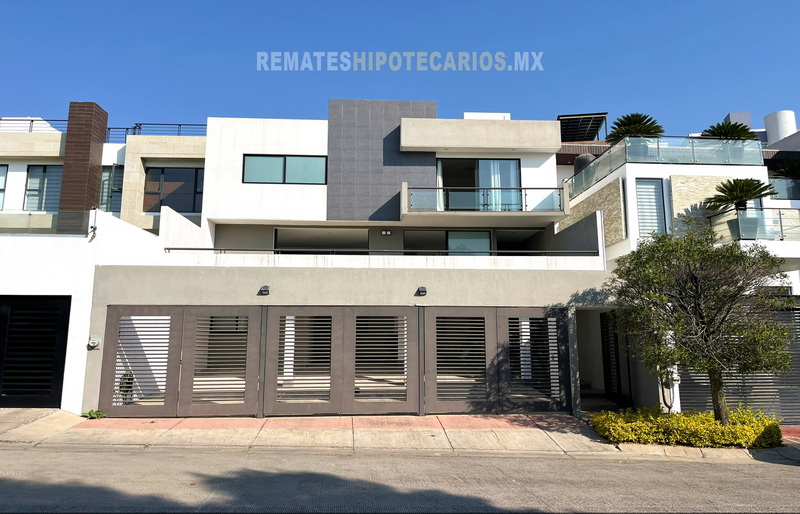 Casa Lomas Verdes 6ta Sección - 