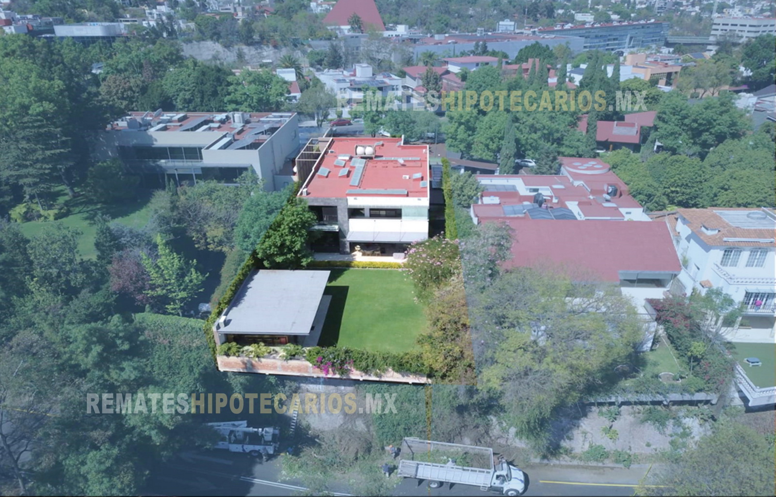 Casa en Bosques de las Lomas - 