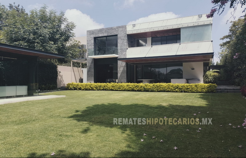 Casa en Bosques de las Lomas - 