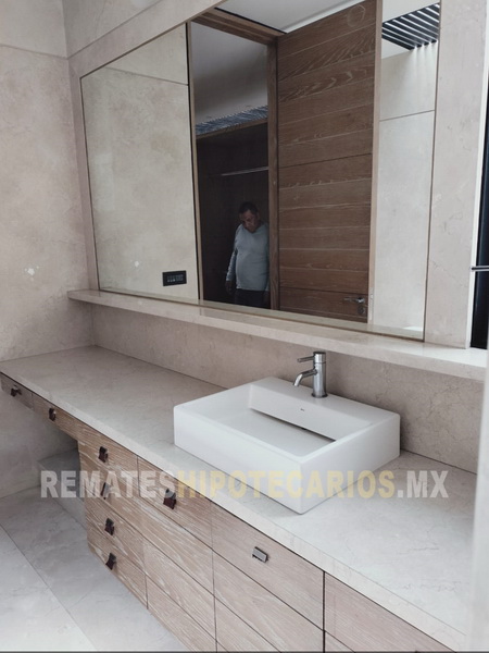 Casa en Bosques de las Lomas - 