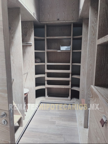 Casa en Bosques de las Lomas - 