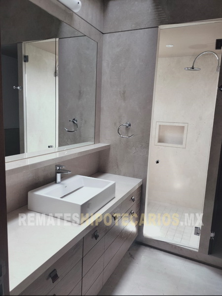Casa en Bosques de las Lomas - 