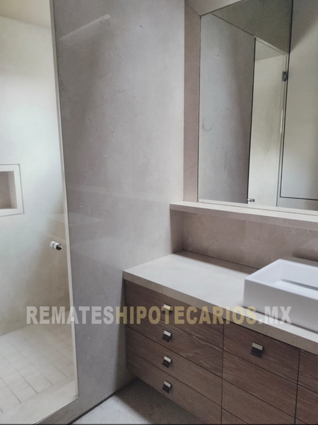 Casa en Bosques de las Lomas - 