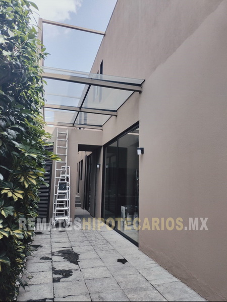 Casa en Bosques de las Lomas - 