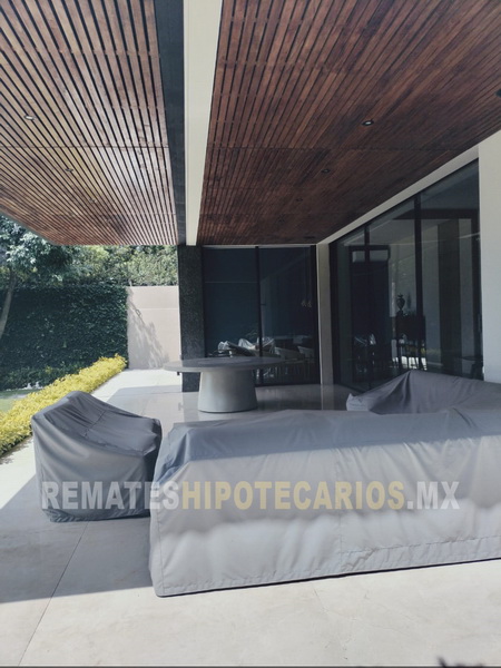 Casa en Bosques de las Lomas - 