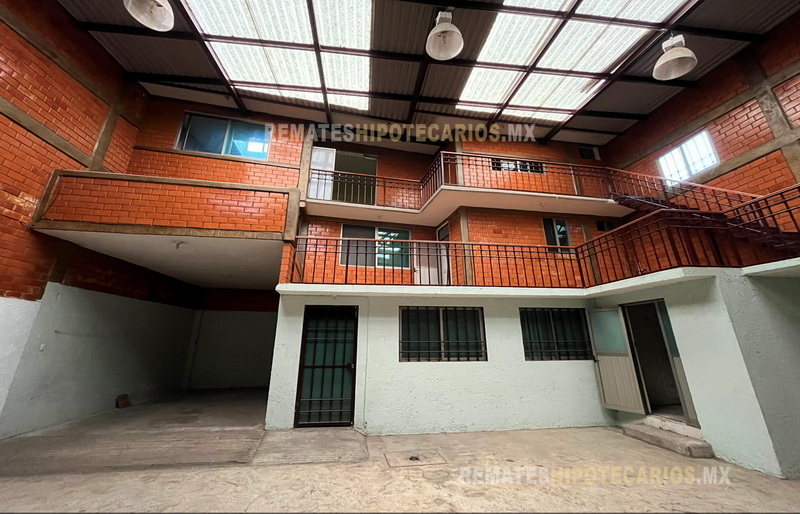 Edificio en Iztacalco de Entrega Inmediata - 