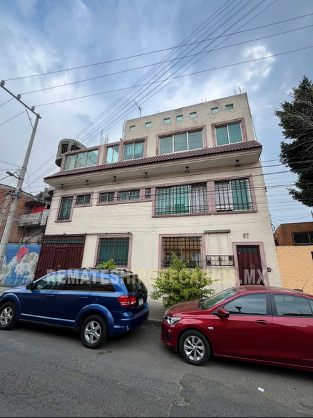 Edificio en Iztacalco de Entrega Inmediata - 