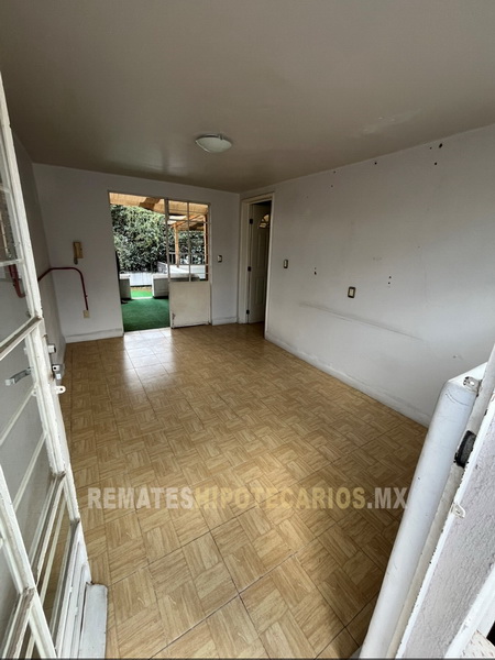 Rousseau 74 Anzures - 
