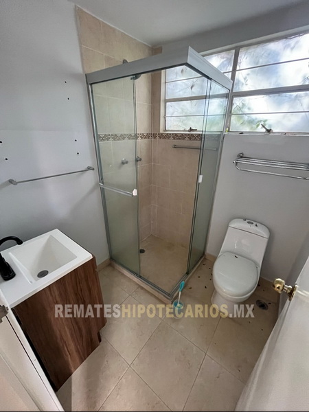 Rousseau 74 Anzures - 