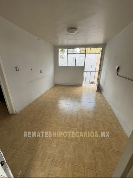 Rousseau 74 Anzures - 