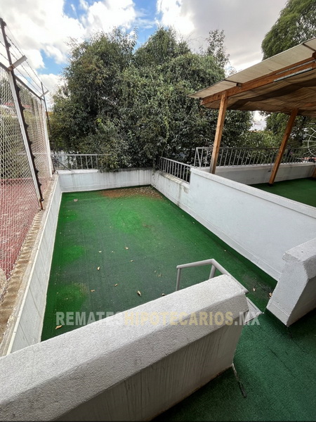 Rousseau 74 Anzures - 