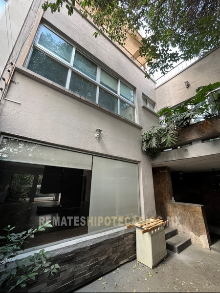 Rousseau 74 Anzures - 