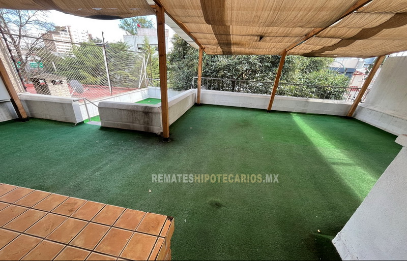 Rousseau 74 Anzures - 