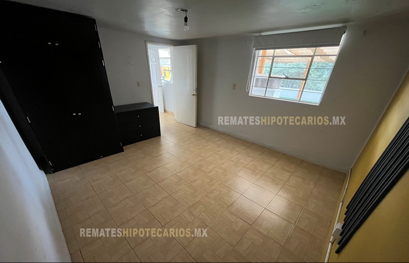 Rousseau 74 Anzures - 