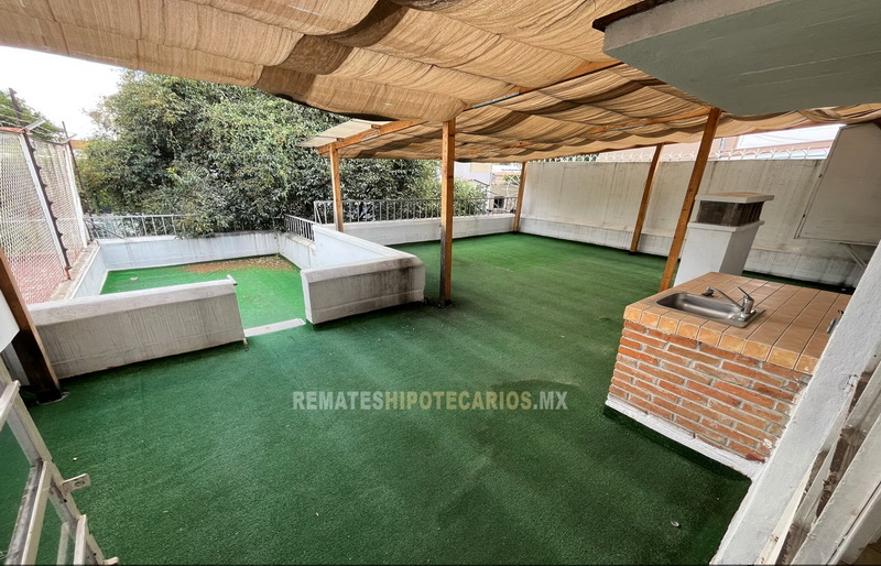 Rousseau 74 Anzures - 