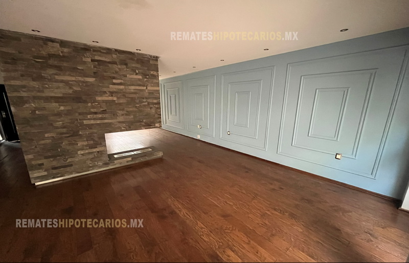 Rousseau 74 Anzures - 