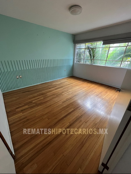 Rousseau 74 Anzures - 