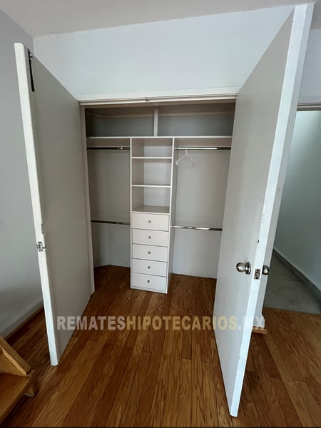 Rousseau 74 Anzures - 