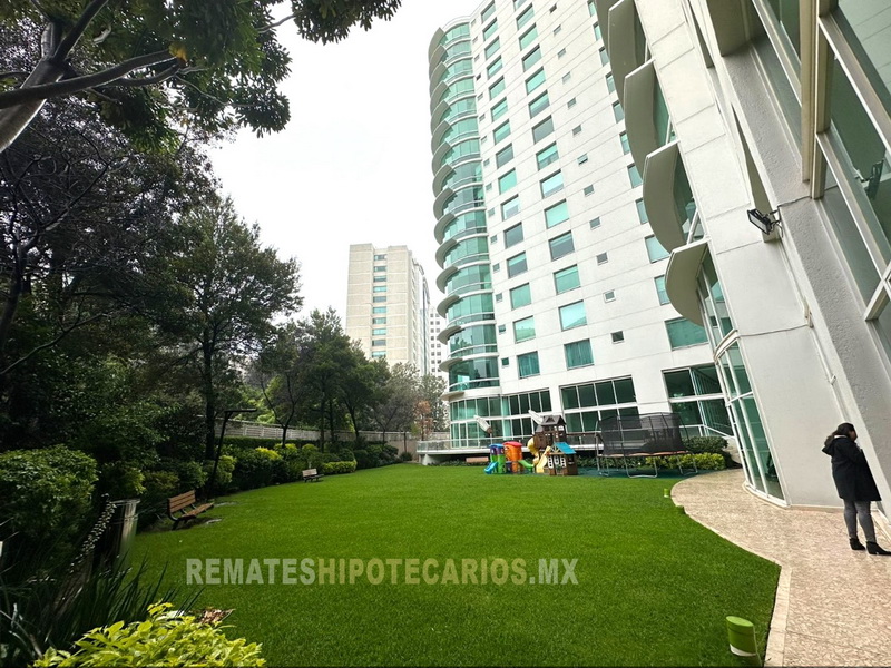 Residencial Tamarindos. Bosque de las Lomas - 