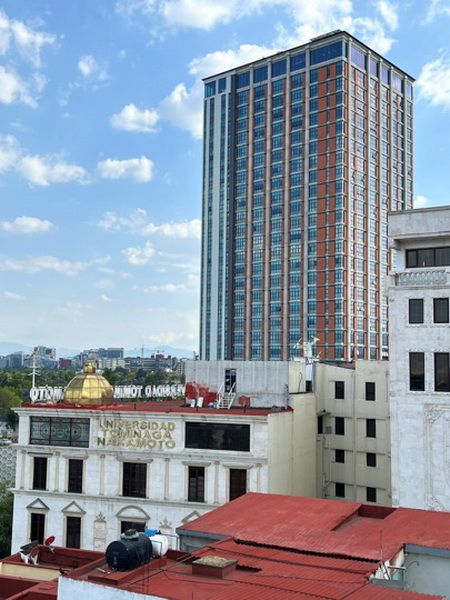 Edificio en Lomas de Sotelo - 