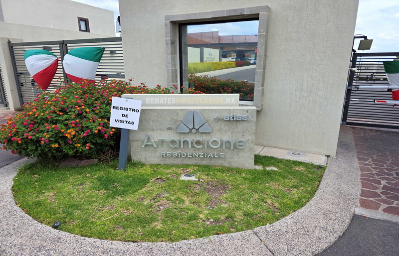 Casa Fraccionamiento Zakia 